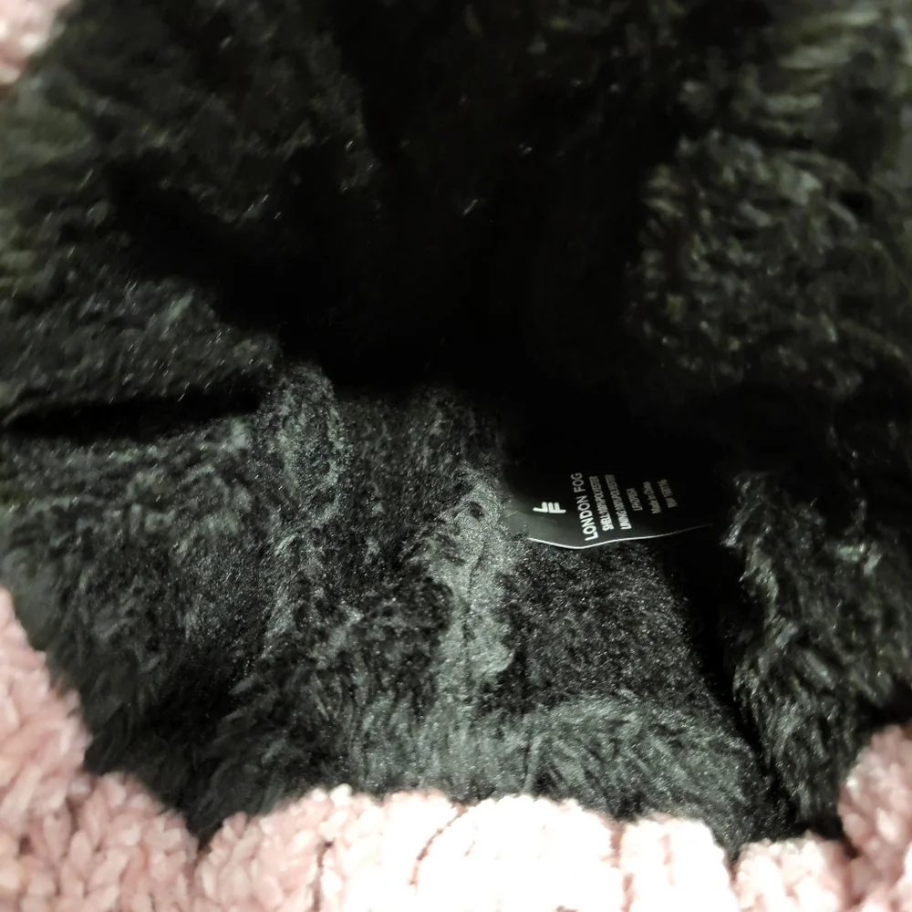 NWT Two London Fog Knit Thermal Plush Lining Beanies - Black & Pink